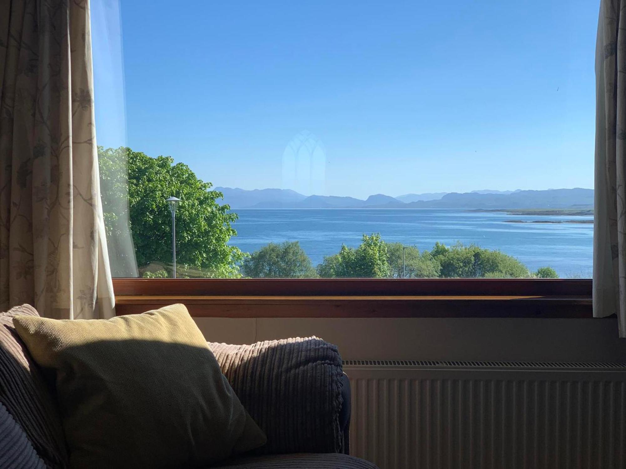 Skye Basecamp Hostel, Broadford Bay, Isle Of Skye Buitenkant foto