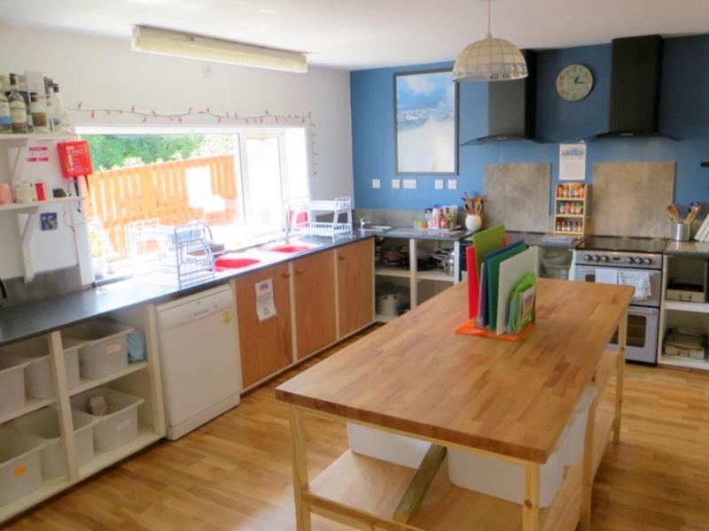 Skye Basecamp Hostel, Broadford Bay, Isle Of Skye Buitenkant foto