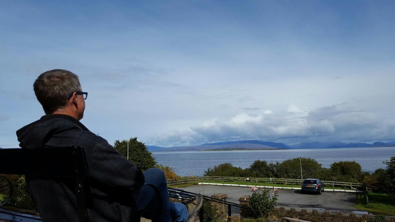 Skye Basecamp Hostel, Broadford Bay, Isle Of Skye Buitenkant foto